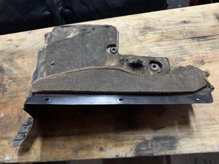 Bajo salpicadero Corrado