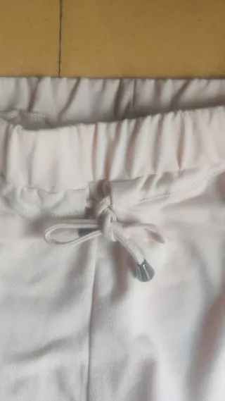 Pantalón de yoga beige para mujer