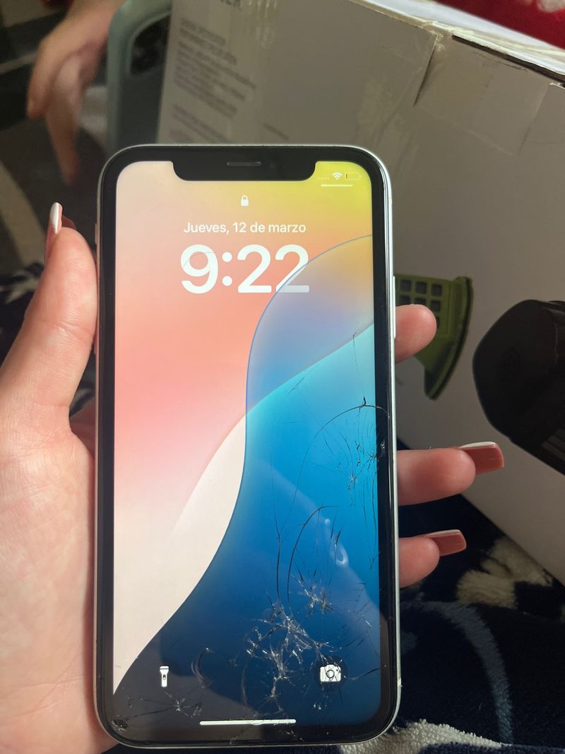 iPhone XR Apple