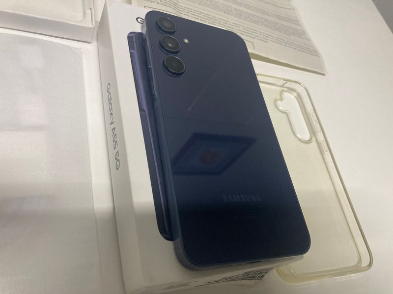 Samsung Galaxy A55 5G 128GB Azul Marino nuevo afbeelding 3