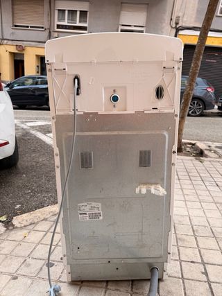 Lavadora blanca