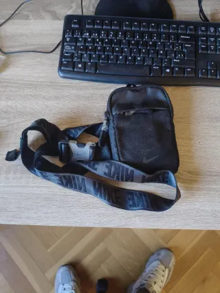 Riñonera Nike Negra