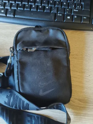 Riñonera Nike Negra
