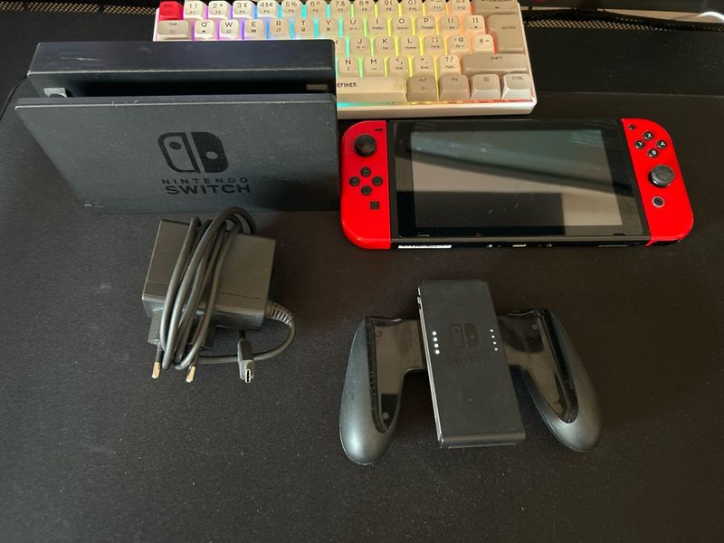 Nintendo Switch Roja