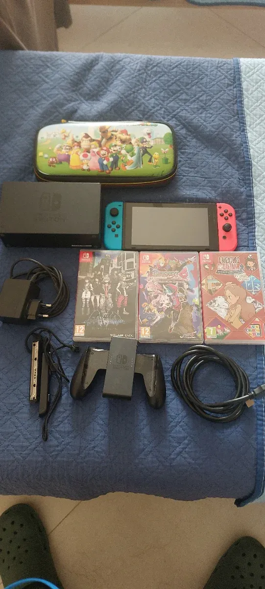 Consola Nintendo Switch + Juegos