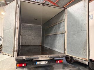 Nissan NT500 2017 pegatina C