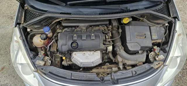 Peugeot 207 VTi Confort 2009