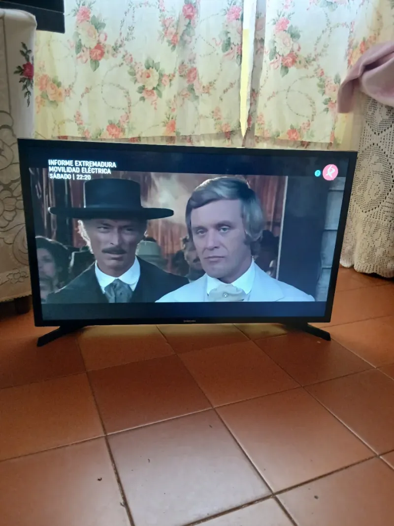 Smart TV Samsung 32 4K afbeelding 4