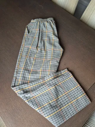 Pantalón cuadros cintura elástica talla M