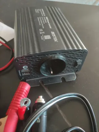 Convertidor BESTEK 12V a 220V 500W Coche