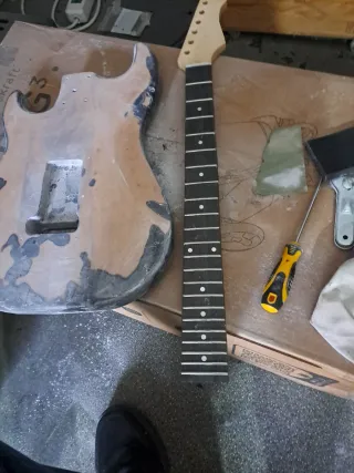 Cuerpo y mástil guitarra eléctrica