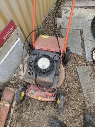 Cortacésped Toro ,Honda Viking ,Stihl