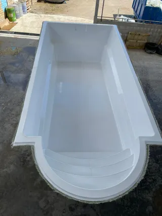 Piscinas de Poliéster Blancas