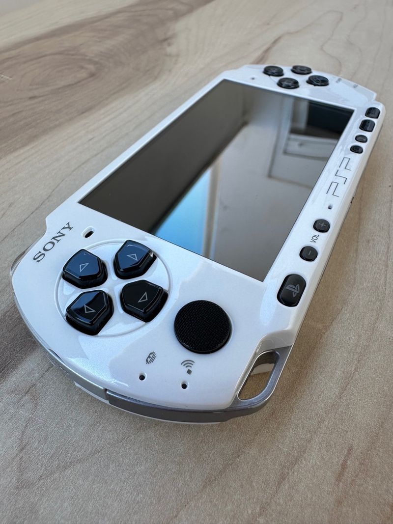 Sony PSP 3000 Blanca afbeelding 9