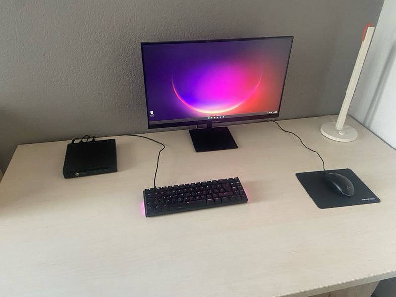 Mini PC HP + monitor y periféricos afbeelding 5