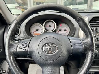 Toyota RAV4 2.0 D4D Luna