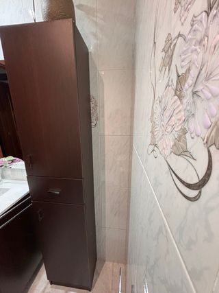 Mueble columna baño madera