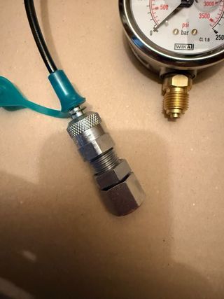 Manometro WIKA 0-250 bar