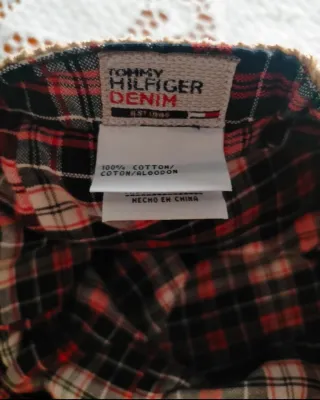 Gorra Tommy Hilfiger Marrón
