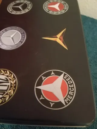 Caja Metálica Oficial Mercedes Benz