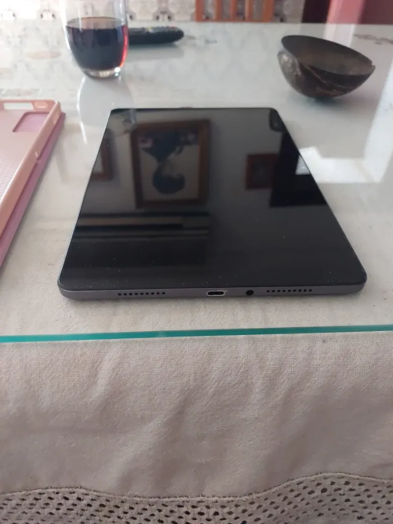 Tablet Negra y Gris