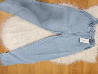 Pantalón vaquero Stradivarius Talla S