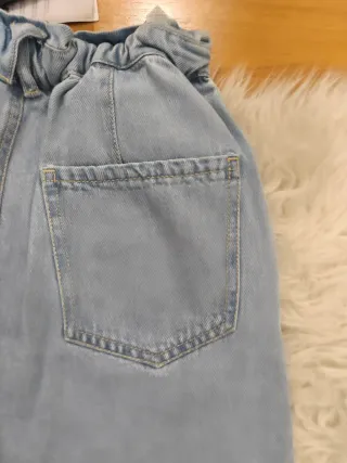 Pantalón vaquero Stradivarius Talla S