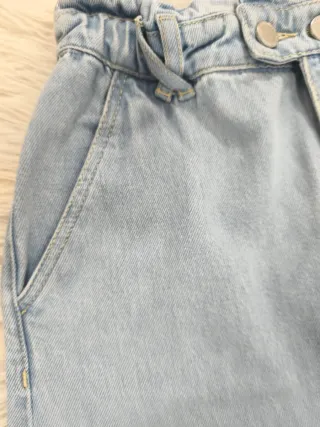 Pantalón vaquero Stradivarius Talla S