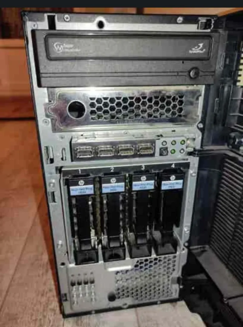 Servidor HP ProLiant ML110 G7