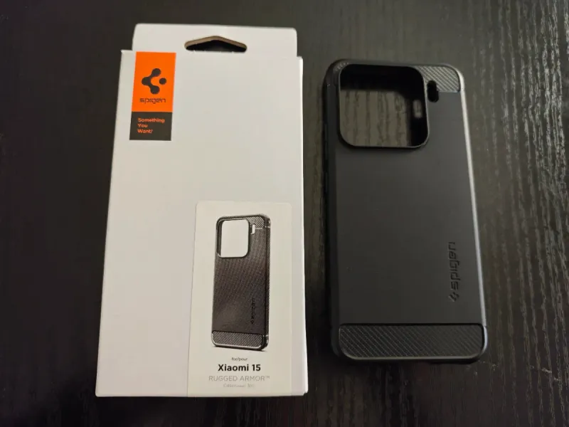 Funda Spigen Rugged Armor Xiaomi 15