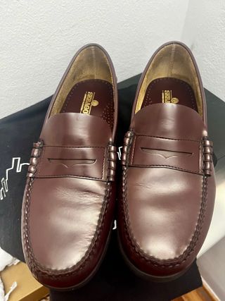 Sebago Dan Po Loafers Talla 44.5. Color marron