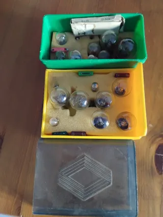 Conjunto bombillas Renault antiguas