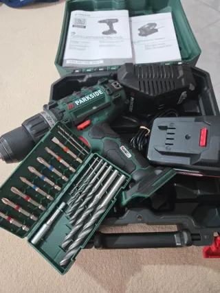 Atornilladora y percutor Parkside