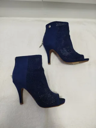 Sandalias botín azul t.38