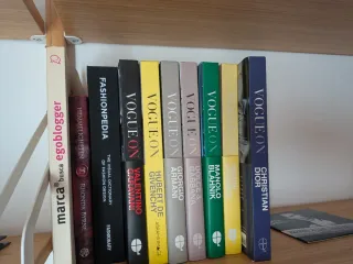 Libro moda, Vogue y fashionoedia