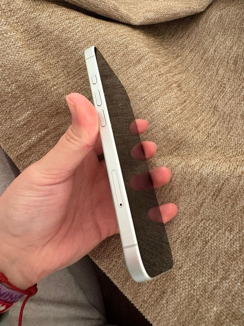 iPhone 16 128GB Blanco afbeelding 2