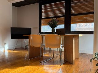 Mesa de comedor de madera Gaia