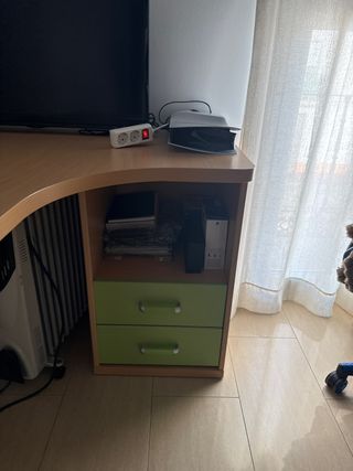 Escritorio infantil madera y plástico