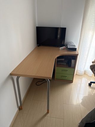 Escritorio infantil madera y plástico