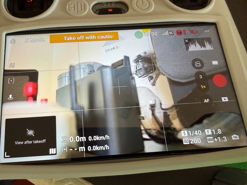 DJI Air 3S Fly More Combo + extras + Care Refresh afbeelding 3