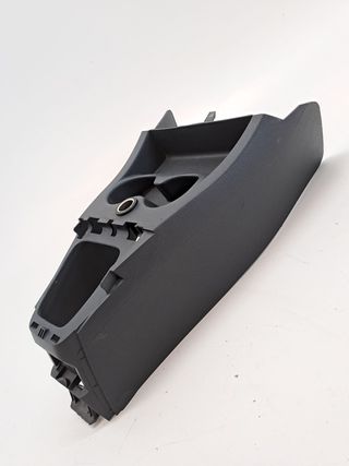 CONSOLA CENTRAL DACIA DOKKER 657711