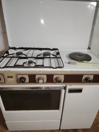 Cocina de gas con horno