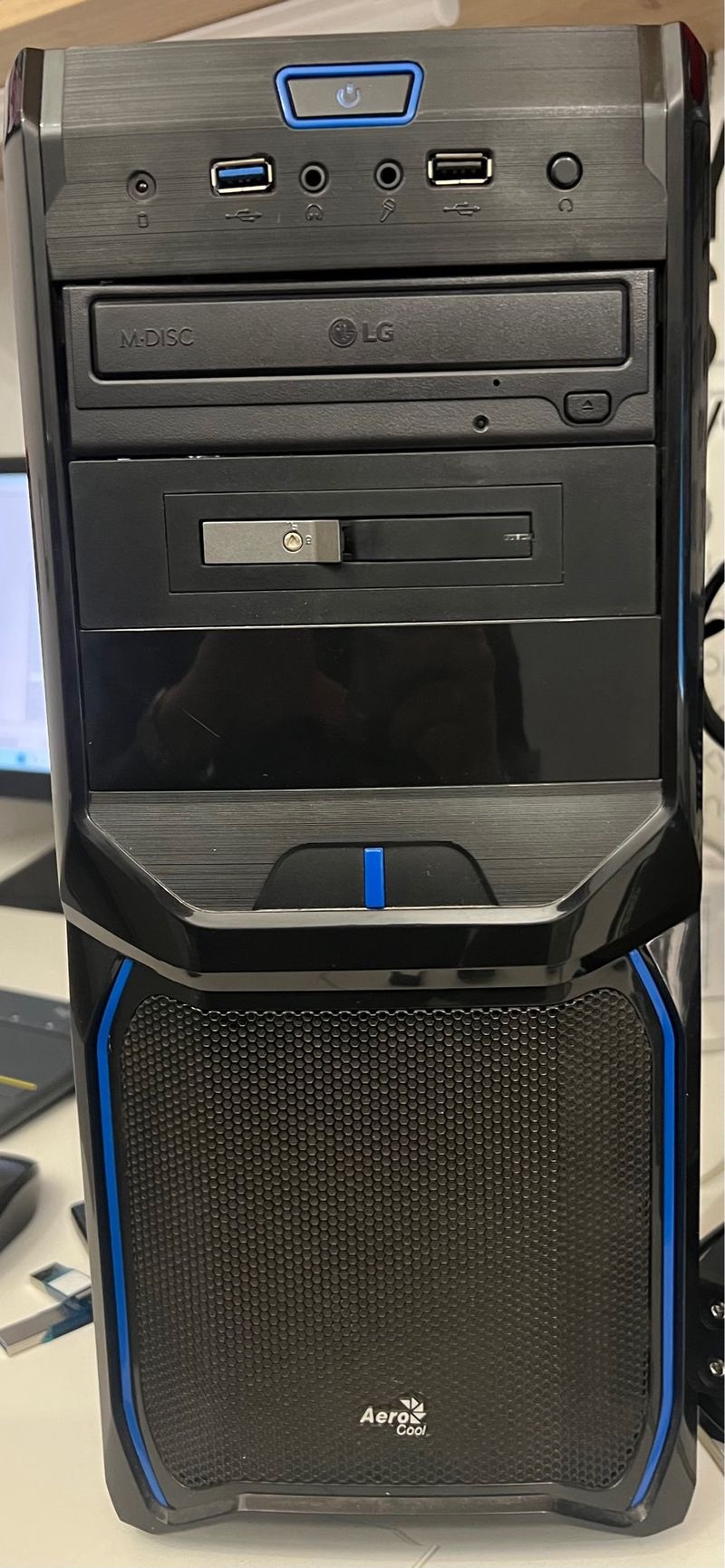 PC i5 3.1Ghz 8GB RAM 256GB SSD + 1TB HDD