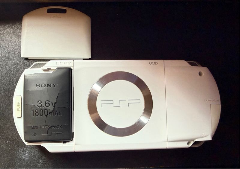 PSP 1000 Japonesa 1ª Edición Blanca afbeelding 2