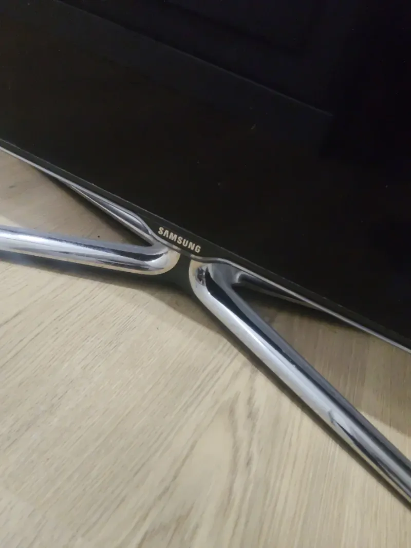 Televisor Samsung Negro Se vende para piezas afbeelding 2