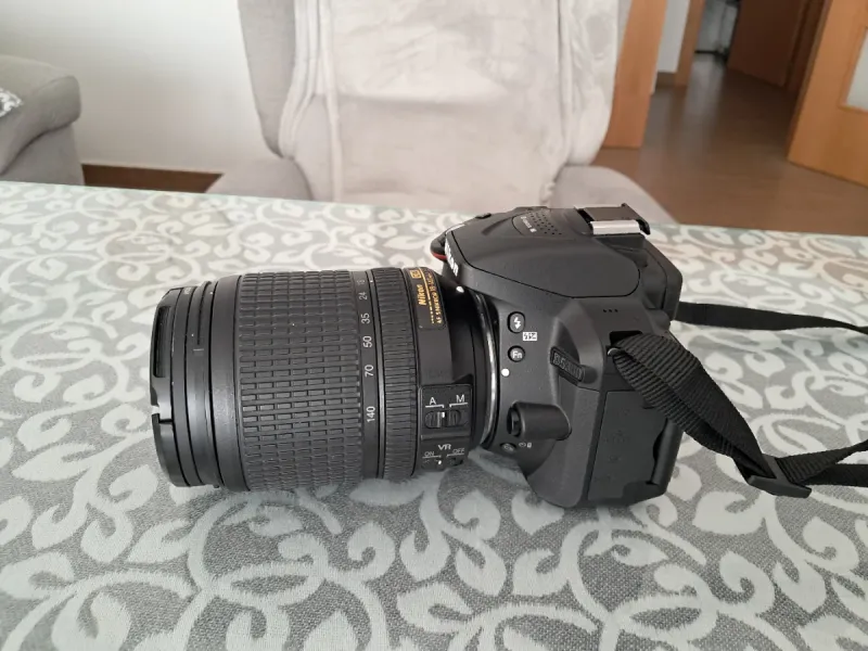 Cámara Nikon D5300 con objetivo afbeelding 4