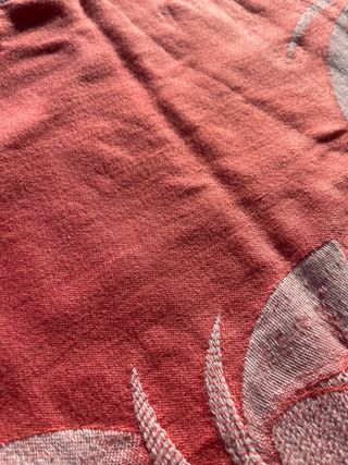 Funda de colchón antigua con estampado floral