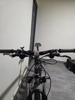 Bicicleta BH Aluminio Shimano Hidráulicos