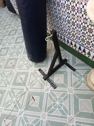 Saco de boxeo Outshock con soporte