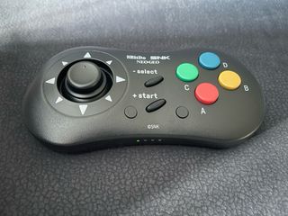 NUEVO! Mando 8BitDo NEOGEO CD Wireless